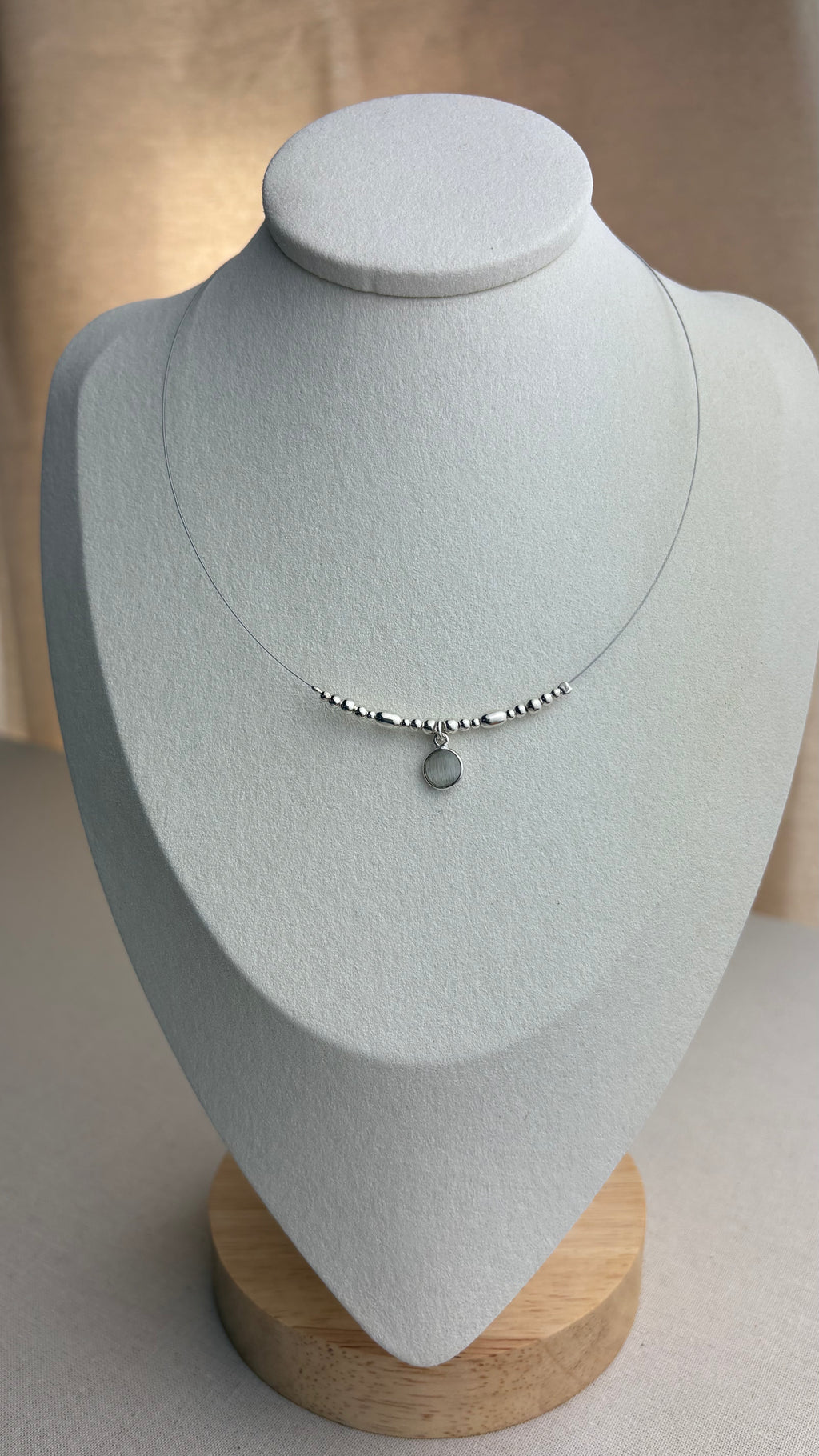 Collier ras de coup Briolette Pierre de Lune