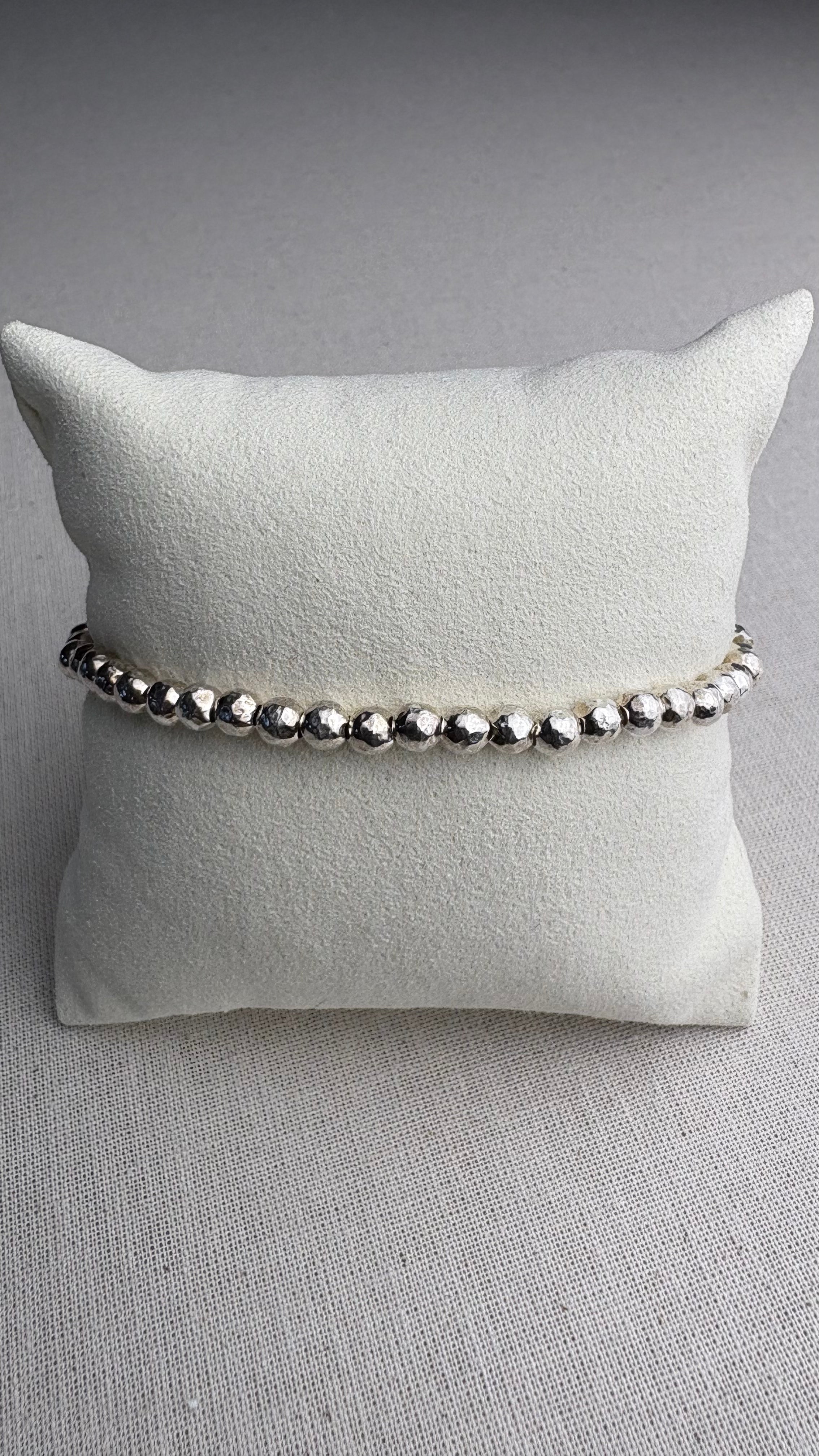 Bracelet martelées 4 mm