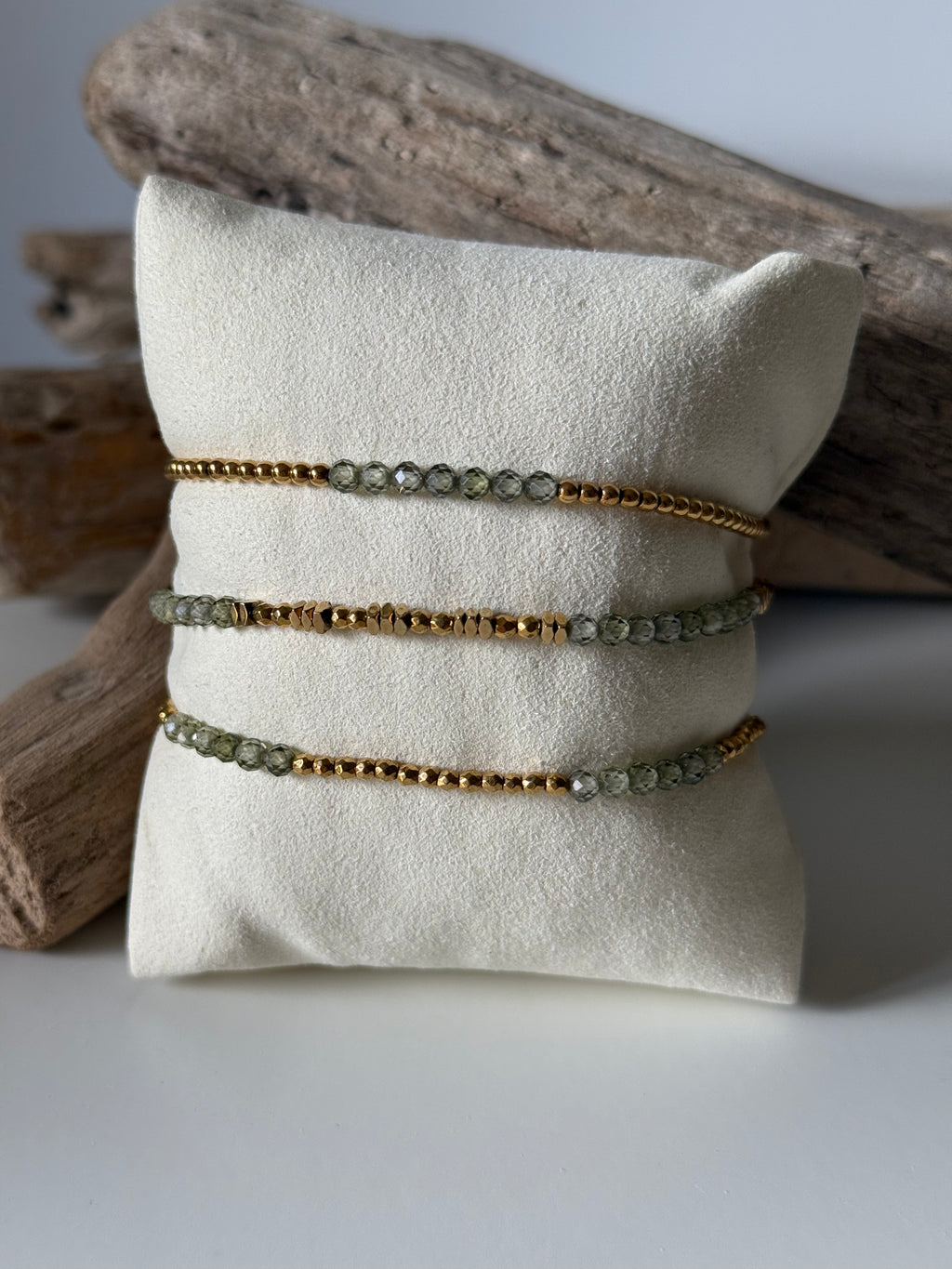 Bracelet Lila doré zirconium kaki